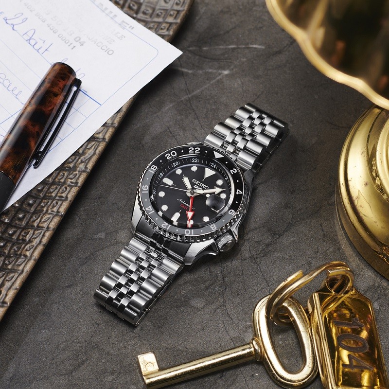 Seiko 5 Sports 'Black Grape' GMT SSK001K1