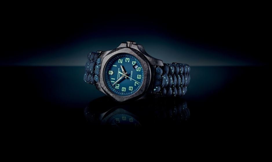Victorinox I.N.O.X. Carbon 241860