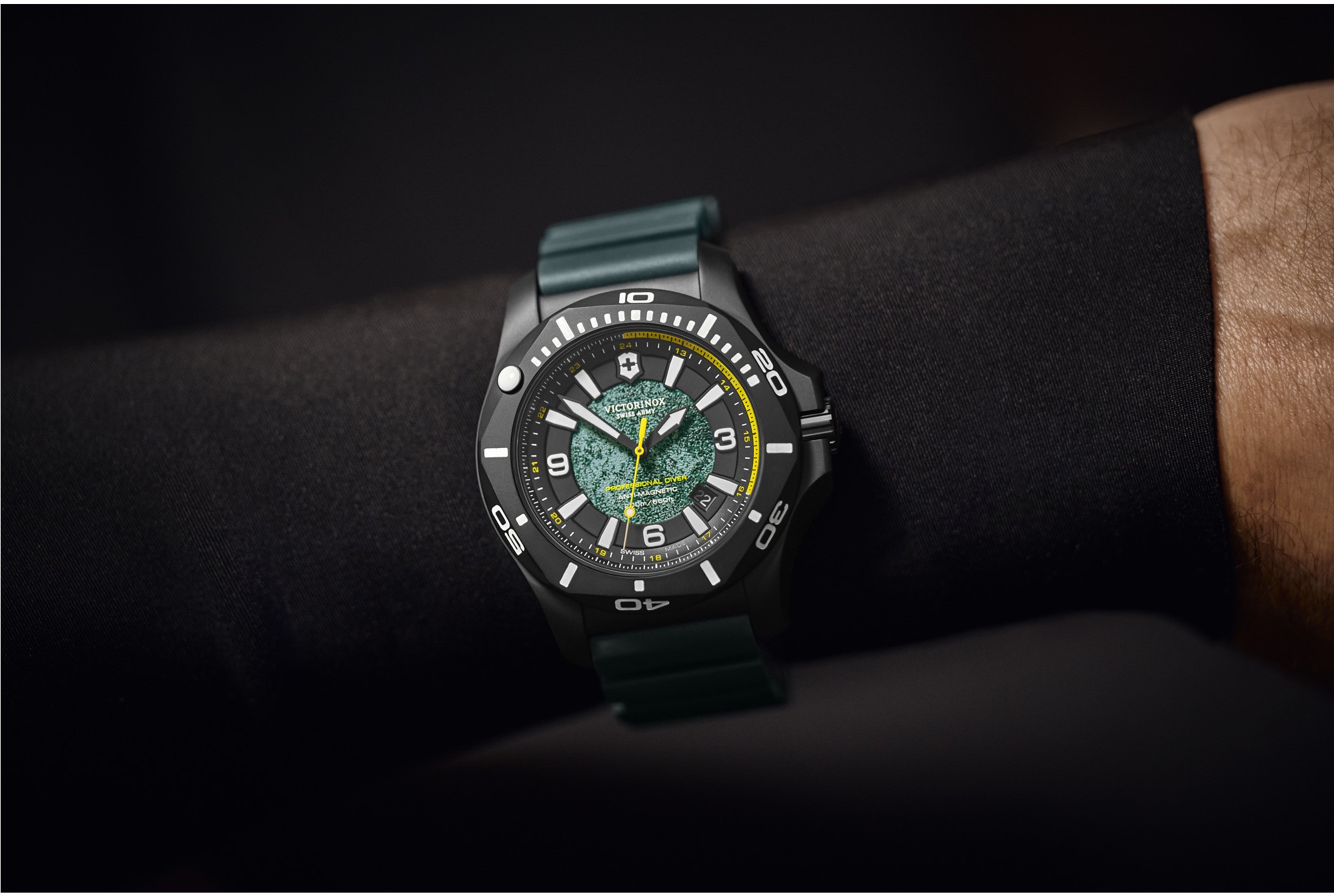 Victorinox I.N.O.X. Professional Diver Limited Edition 241957.1